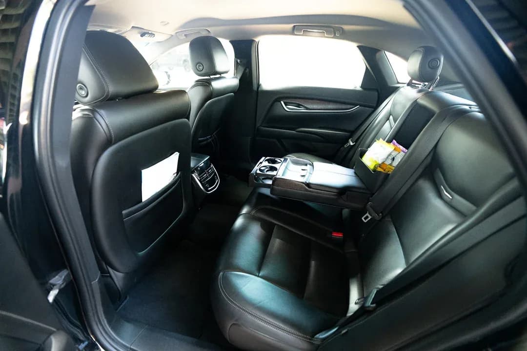 Cadillac XTS Black (Sedan) — photo 2