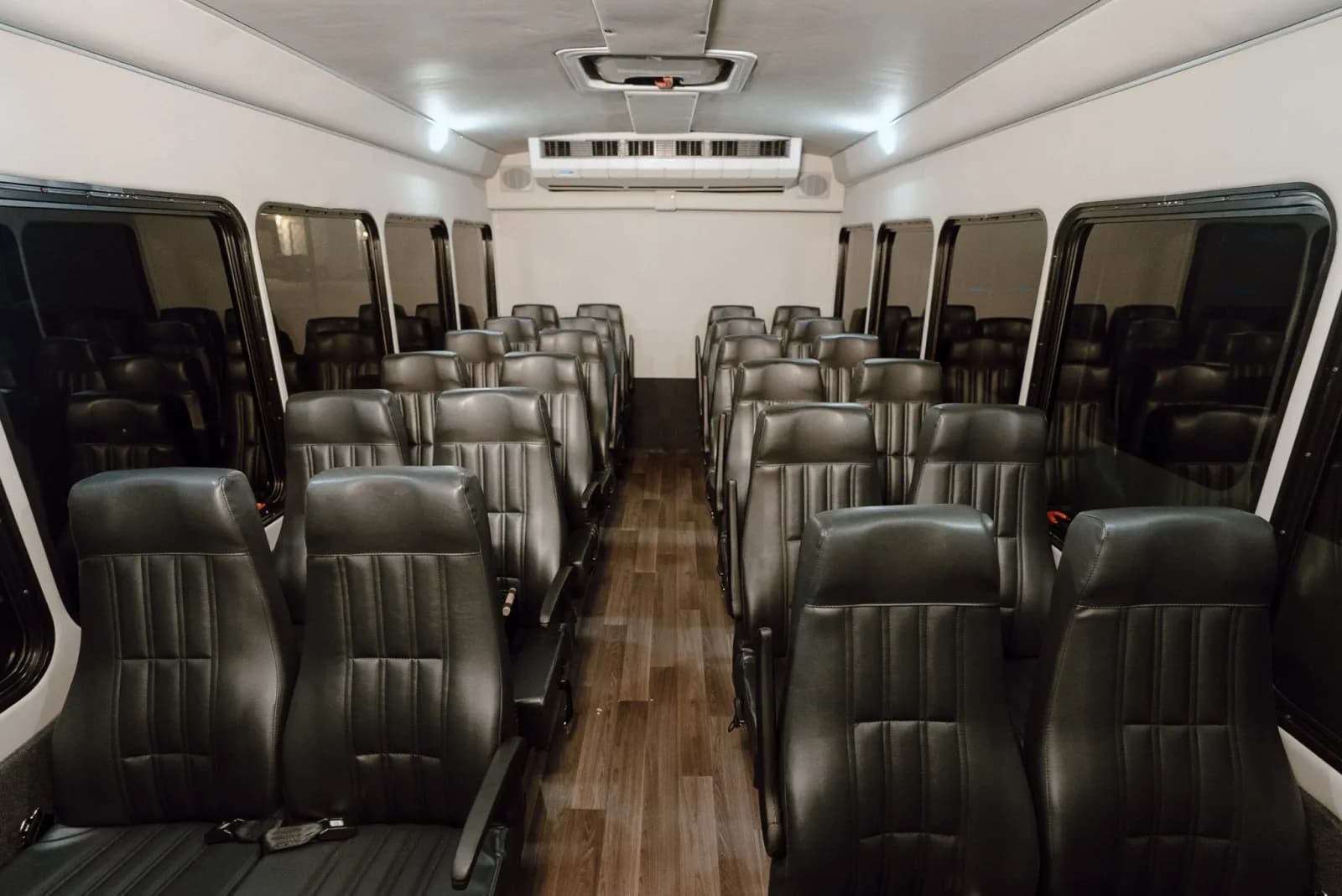 Executive Buses — photo 1