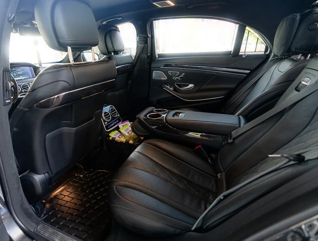 Mercedes S-Class Sedan — photo 2