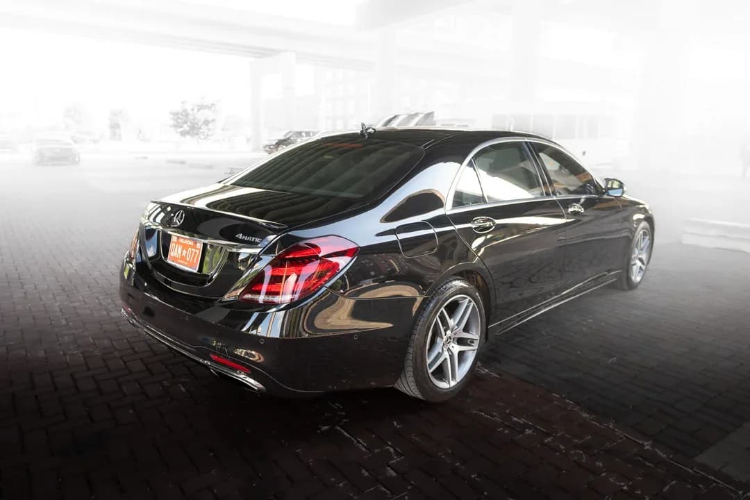 Mercedes S-Class Sedan — photo 3