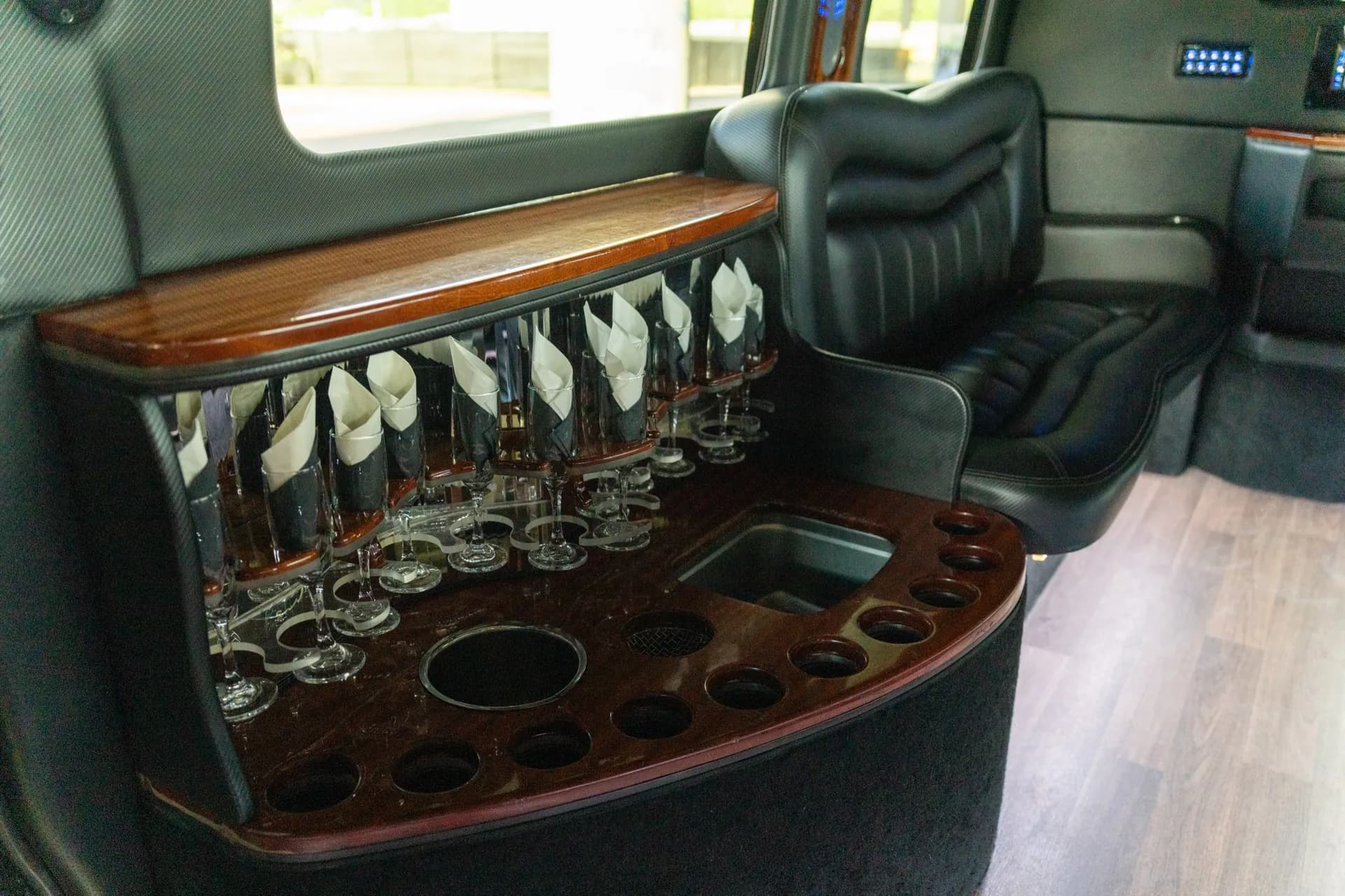 Private Aviation & FBO Ground Transportation — ExclusiveKC Kansas City luxury transportation